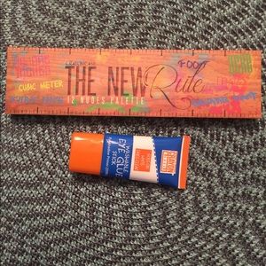 Crayon Case New Rule Eyeshadow Palette and Primer